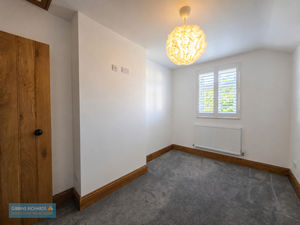 Bedroom- click for photo gallery